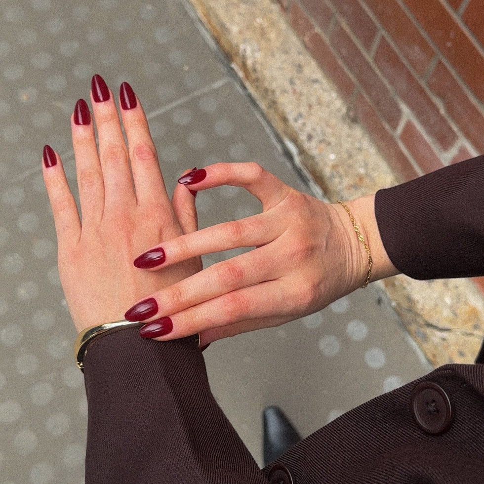 PRESSING NAILS - RED WINE